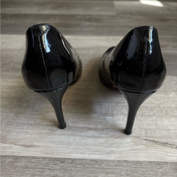 Corso Como Patent Round Toe Pumps - Picture 6 of 8